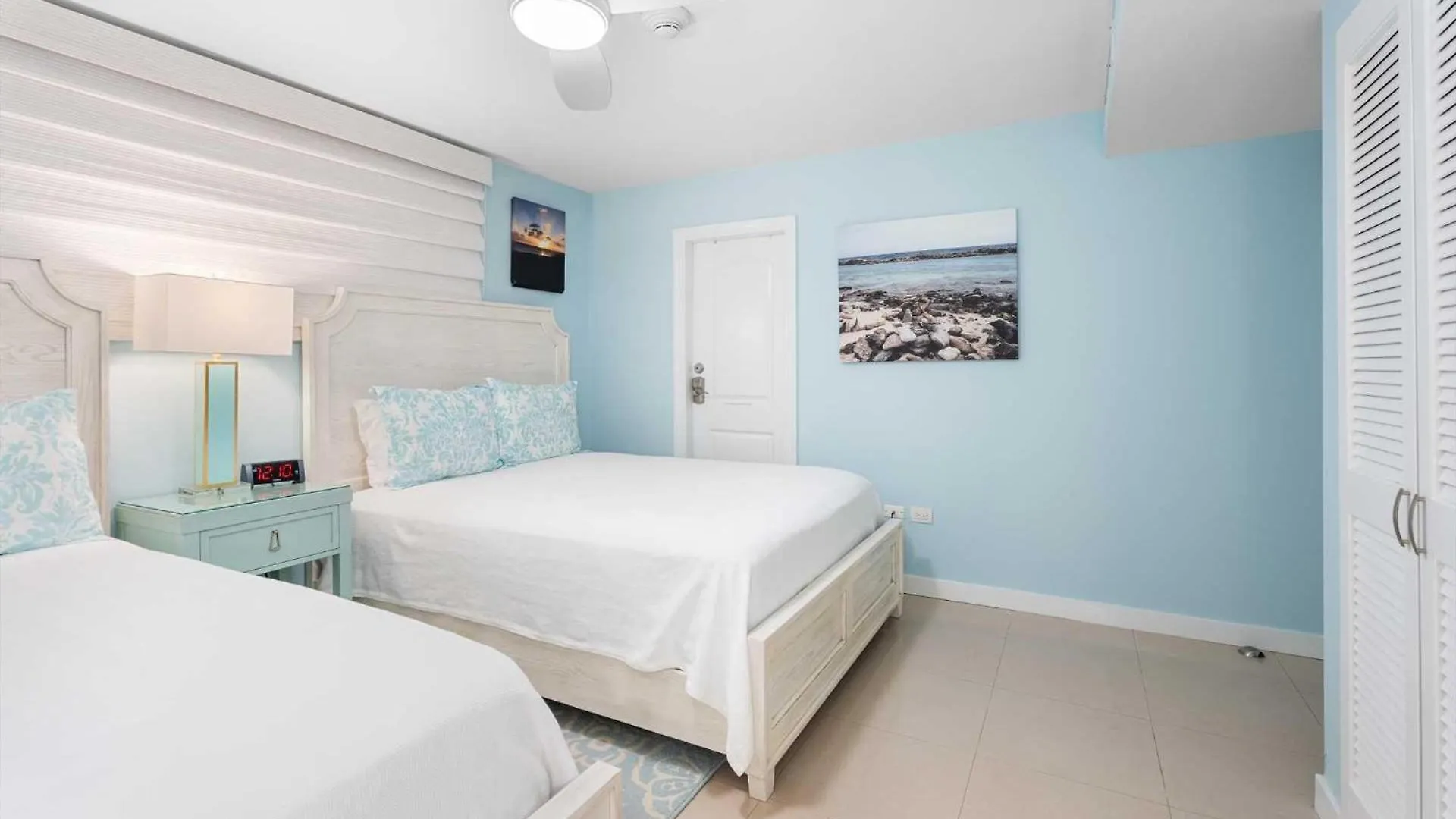 Beachfront - Emerald View 2Br Condo - P416 Palm Beach