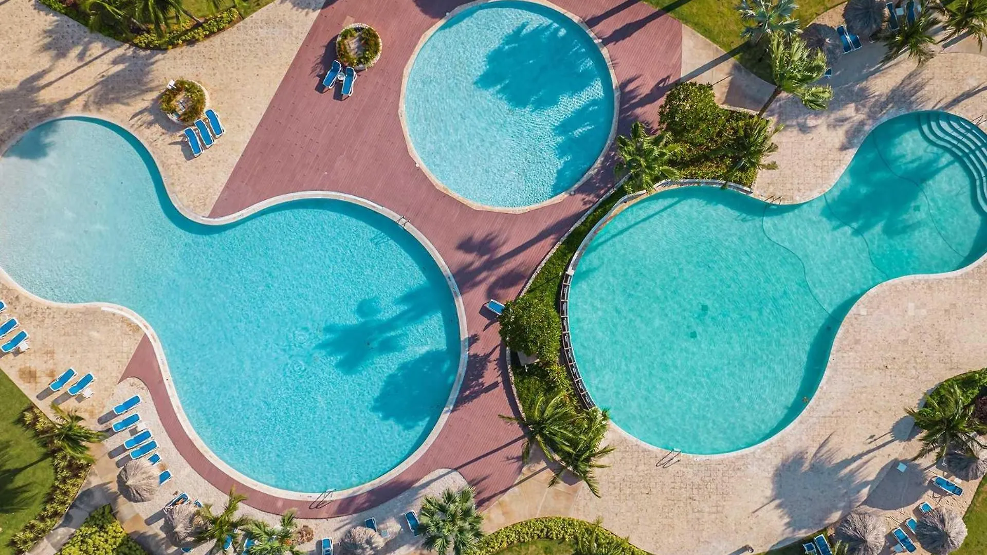 Сasa de vacaciones Beachfront - Emerald View 2Br Condo - P416 Palm Beach